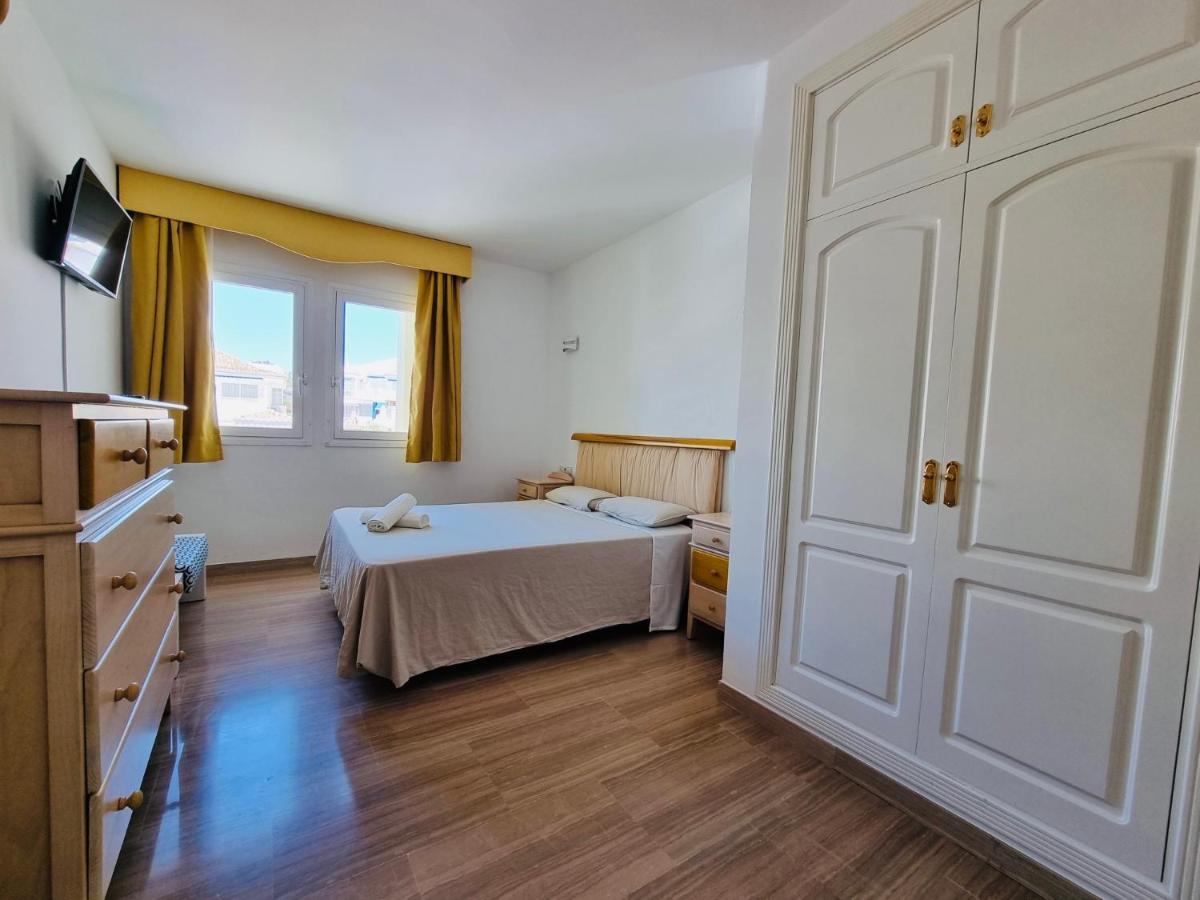 G&G Isla Marina Puerto Apartment Benalmadena Luaran gambar