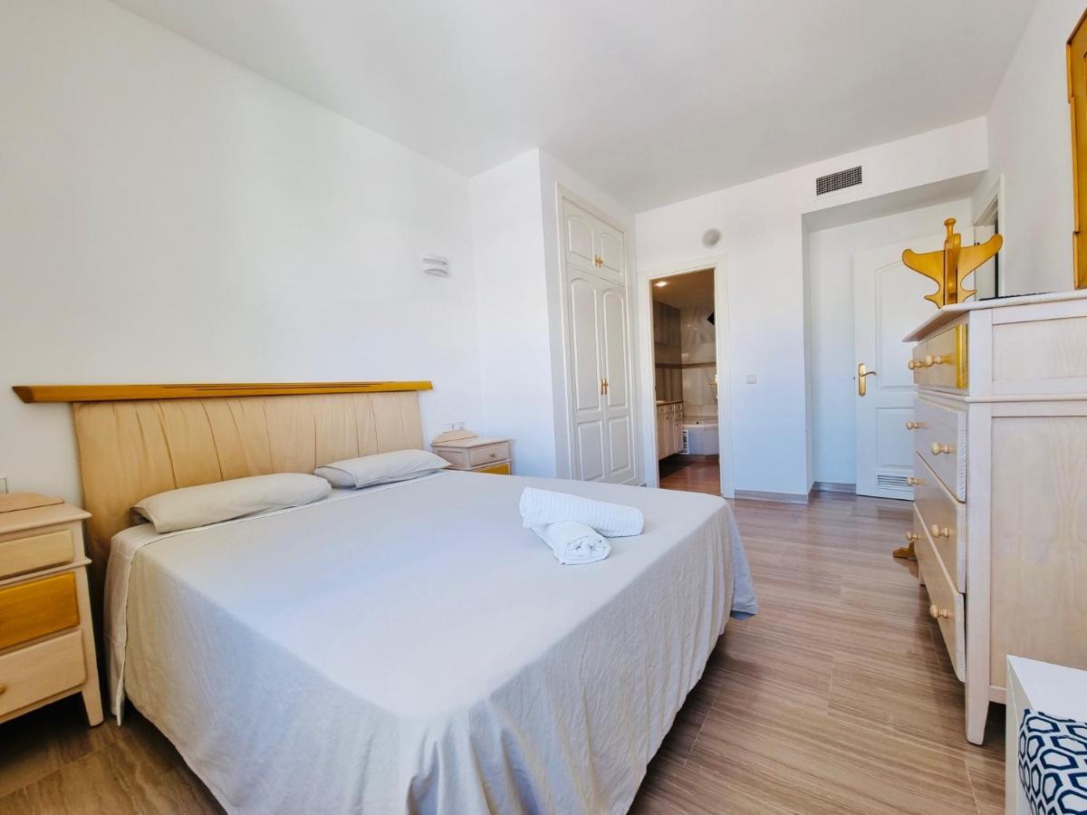 G&G Isla Marina Puerto Apartment Benalmadena Luaran gambar